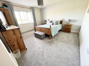 Bedroom- click for photo gallery